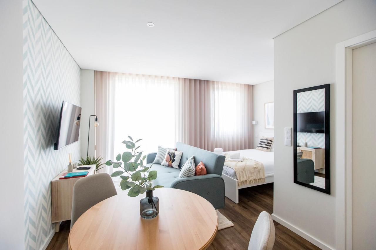 Elegant Studio W/ Ac & Balcony By Lovelystay Porto Exterior foto